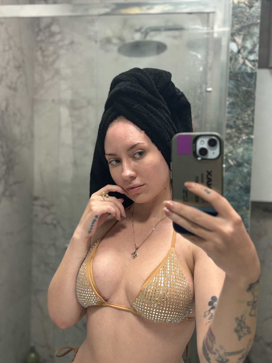 Nude girl KateV in An-Najaf