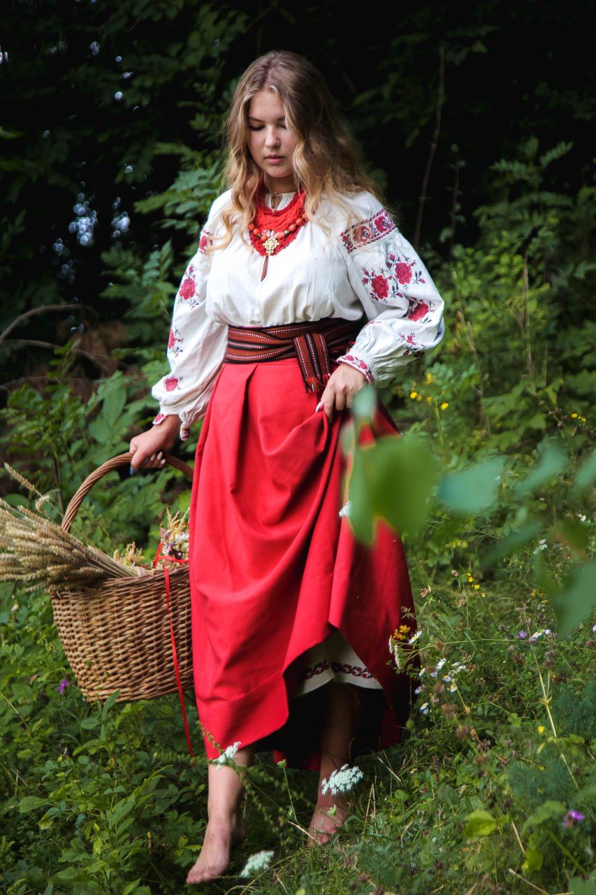 Slavic girls in An-Najaf