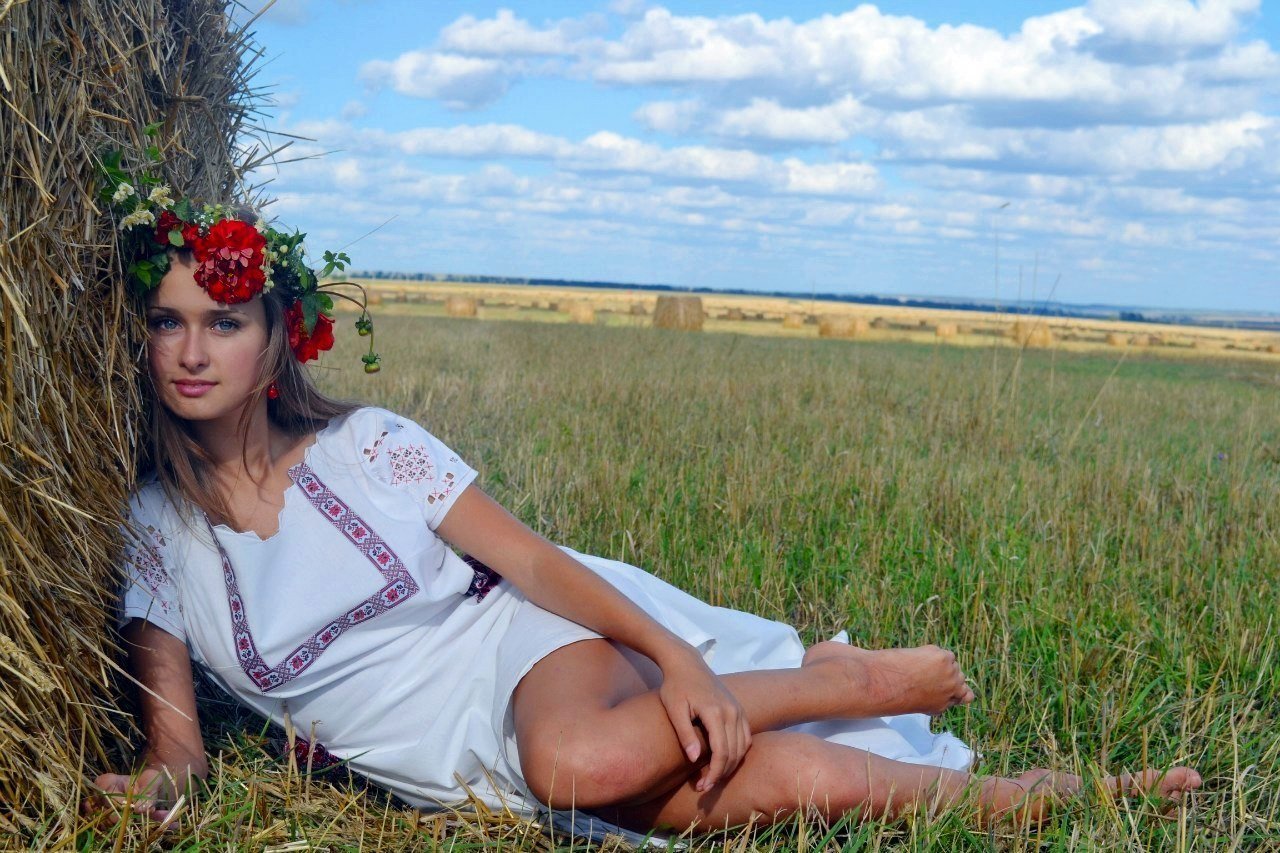 Slavic girls in An-Najaf