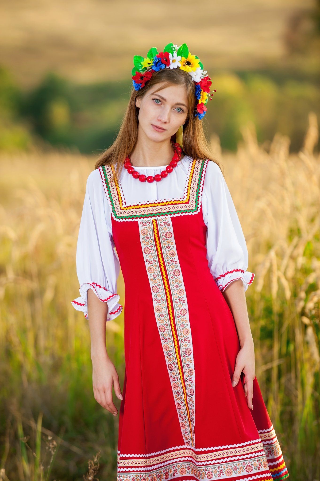 Women in Slavic costumes in An-Najaf